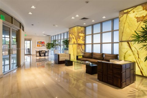 Condo in Miami Beach, Florida, 2 bedrooms  № 1954303 - photo 23