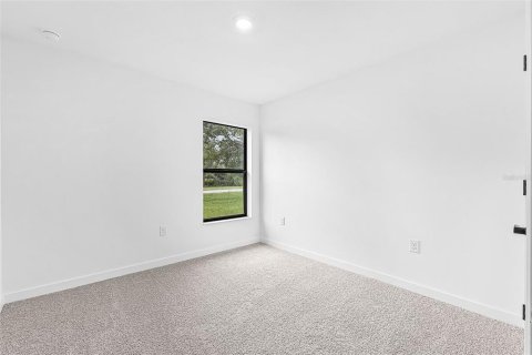 House in North Port, Florida 4 bedrooms, 184.32 sq.m. № 2149263 - photo 13