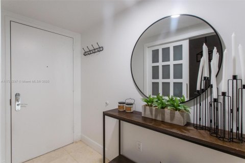 Copropriété à louer à Hallandale Beach, Floride: 1 chambre, 78.41 m2 № 1702431 - photo 6