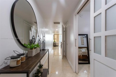 Copropriété à louer à Hallandale Beach, Floride: 1 chambre, 78.41 m2 № 1702431 - photo 29