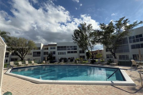 Condo in Margate, Florida, 2 bedrooms  № 1988826 - photo 28