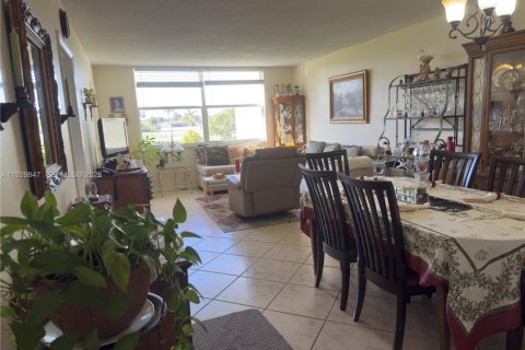 Condo in Margate, Florida, 2 bedrooms  № 1988826 - photo 7