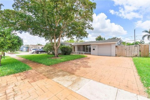 Villa ou maison à louer à Cooper City, Floride: 4 chambres, 168.52 m2 № 1995842 - photo 15
