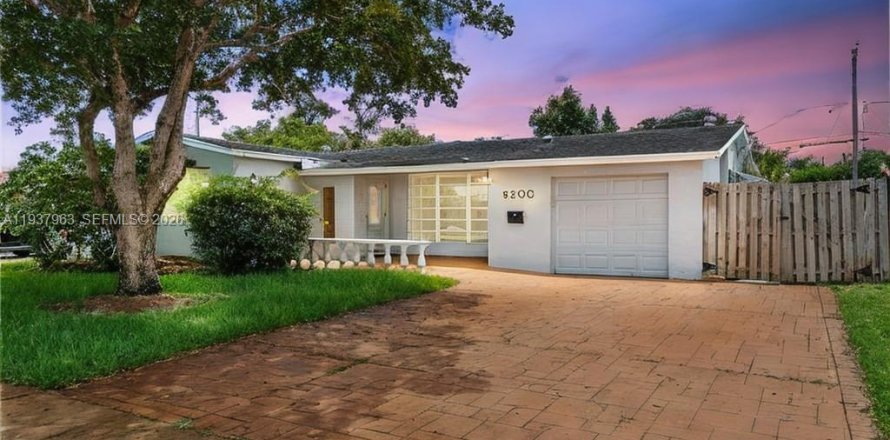 Villa ou maison à Cooper City, Floride 4 chambres, 168.52 m2 № 1995842