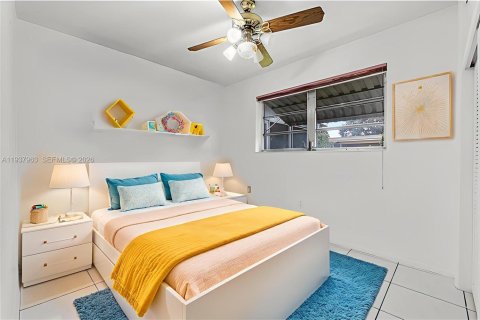 Villa ou maison à louer à Cooper City, Floride: 4 chambres, 168.52 m2 № 1995842 - photo 11