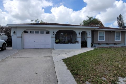 House in Port St. Lucie, Florida 3 bedrooms, 134.34 sq.m. № 2185457 - photo 2