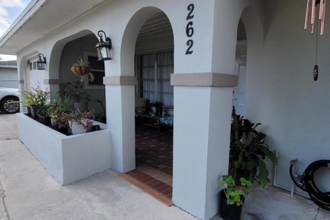 House in Port St. Lucie, Florida 3 bedrooms, 134.34 sq.m. № 2185457 - photo 6