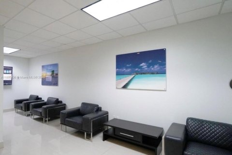 Copropriété à louer à Sunny Isles Beach, Floride: 1 chambre, 93.37 m2 № 1929092 - photo 21
