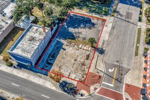 Commercial property in Jacksonville, Florida № 765447 - photo 1