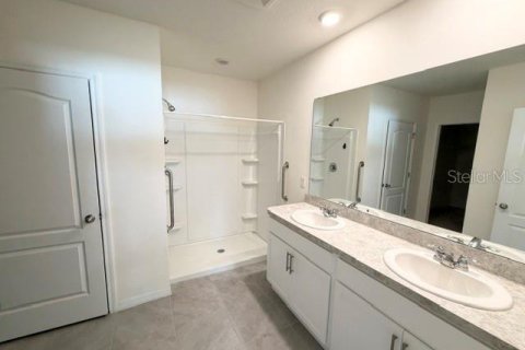 House in Kissimmee, Florida 4 bedrooms, 173.91 sq.m. № 2211838 - photo 7