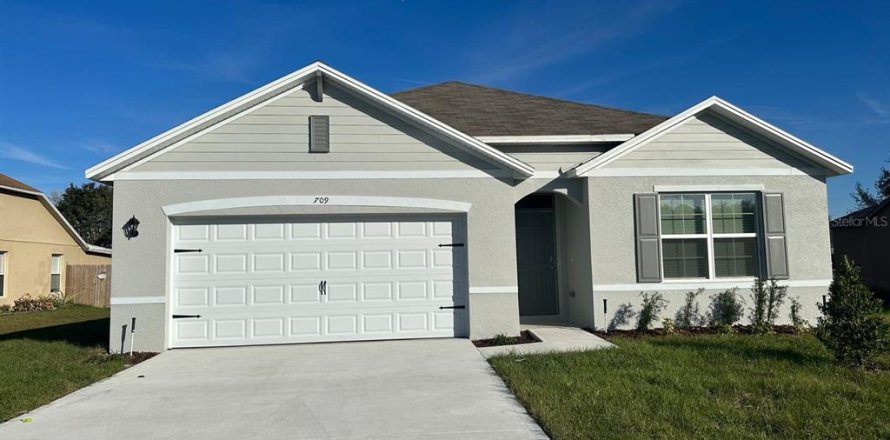 House in Kissimmee, Florida 4 bedrooms, 173.91 sq.m. № 2211838