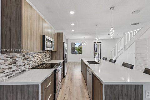 Купить кондоминиум в Дорал, Флорида 3 спальни, 132.39м2, № 2186485 - фото 13