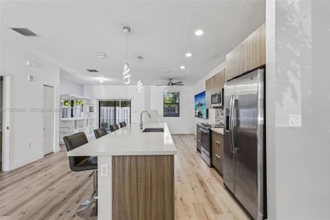 Купить кондоминиум в Дорал, Флорида 3 спальни, 132.39м2, № 2186485 - фото 10