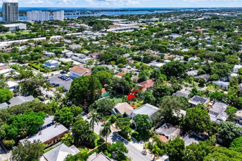 House in West Palm Beach, Florida 2 bedrooms, 97.92 sq.m. № 2169629 - photo 27