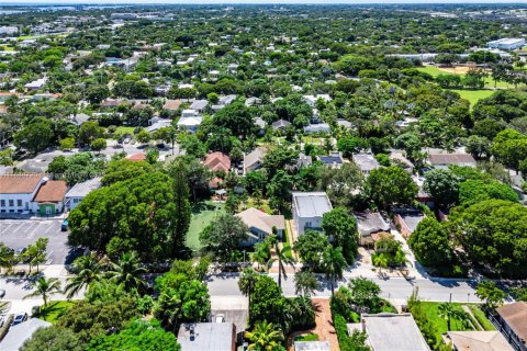 House in West Palm Beach, Florida 2 bedrooms, 97.92 sq.m. № 2169629 - photo 29
