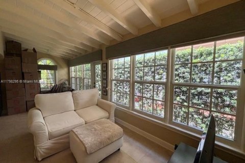 Villa ou maison à vendre à Coral Gables, Floride: 2 chambres, 126.07 m2 № 1931284 - photo 8