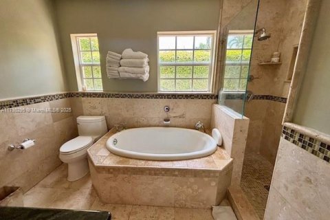 Villa ou maison à vendre à Coral Gables, Floride: 2 chambres, 126.07 m2 № 1931284 - photo 7