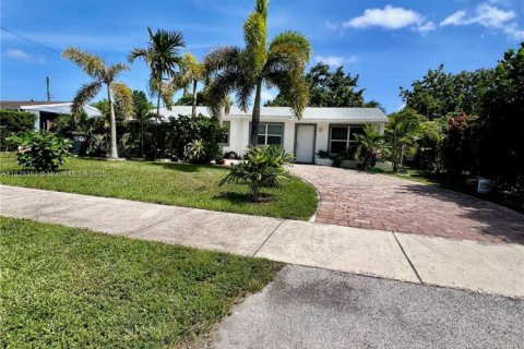 House in North Lauderdale, Florida 4 bedrooms, 164.25 sq.m. № 1827451 - photo 28