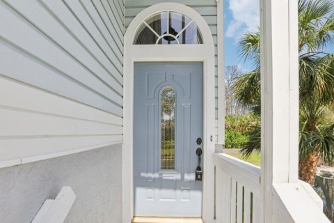 Townhouse in Port Richey, Florida 3 bedrooms, 114.18 sq.m. № 1789503 - photo 2