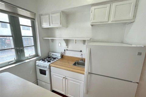 Condominio en alquiler en Miami Beach, Florida, 30.19 m2 № 1993590 - foto 4