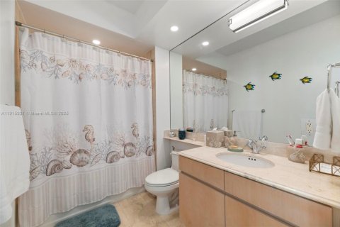 Copropriété à louer à Sunny Isles Beach, Floride: 3 chambres, 205.31 m2 № 1970595 - photo 22