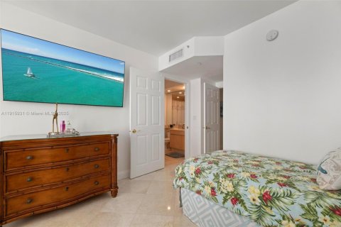 Copropriété à louer à Sunny Isles Beach, Floride: 3 chambres, 205.31 m2 № 1970595 - photo 21