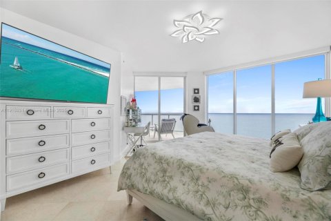 Copropriété à louer à Sunny Isles Beach, Floride: 3 chambres, 205.31 m2 № 1970595 - photo 15
