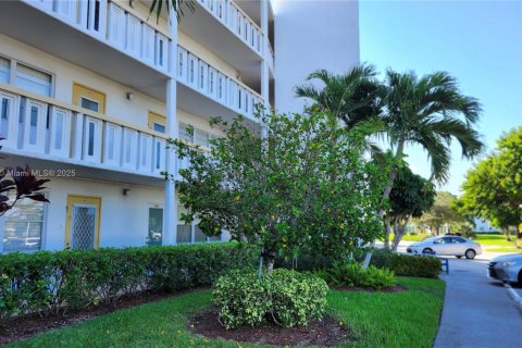 Copropriété à vendre à Deerfield Beach, Floride: 1 chambre, 65.03 m2 № 1942463 - photo 21