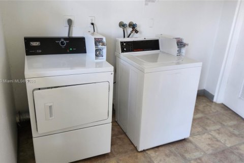 Copropriété à vendre à Deerfield Beach, Floride: 1 chambre, 65.03 m2 № 1942463 - photo 19