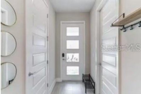 Touwnhouse à vendre à Kissimmee, Floride: 3 chambres, 158.68 m2 № 2406843 - photo 3