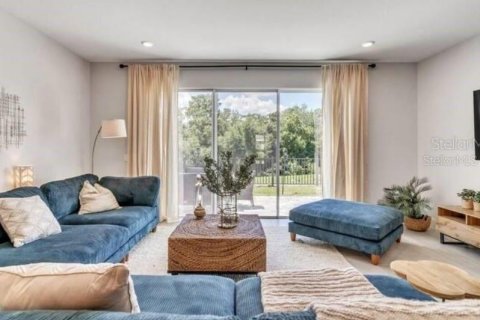 Touwnhouse à vendre à Kissimmee, Floride: 3 chambres, 158.68 m2 № 2406843 - photo 12