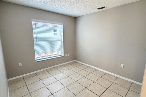 House in Orlando, Florida 3 bedrooms, 92.53 sq.m. № 2430997 - photo 10