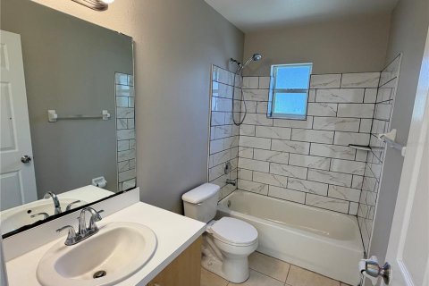 House in Orlando, Florida 3 bedrooms, 92.53 sq.m. № 2430997 - photo 7