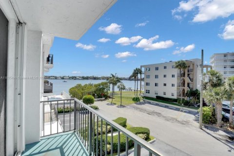 Copropriété à vendre à Lantana, Floride: 1 chambre, 49.33 m2 № 1939361 - photo 5