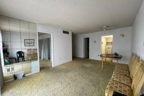 Copropriété à vendre à Lantana, Floride: 1 chambre, 49.33 m2 № 1939361 - photo 10