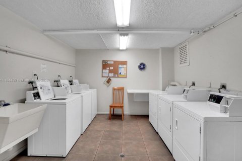 Copropriété à vendre à Lantana, Floride: 1 chambre, 49.33 m2 № 1939361 - photo 23