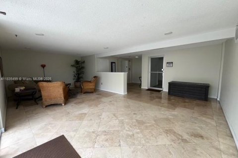 Copropriété à vendre à Lantana, Floride: 1 chambre, 49.33 m2 № 1939361 - photo 9