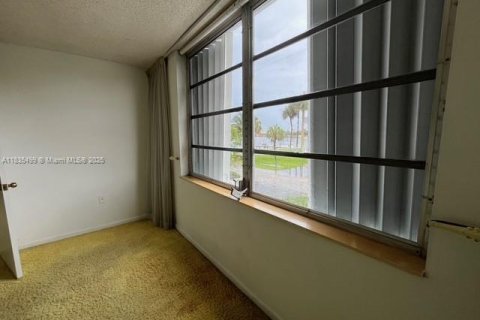 Copropriété à vendre à Lantana, Floride: 1 chambre, 49.33 m2 № 1939361 - photo 19