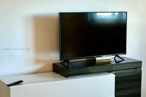 Copropriété à louer à Hollywood, Floride: 2 chambres, 107.12 m2 № 2071218 - photo 5