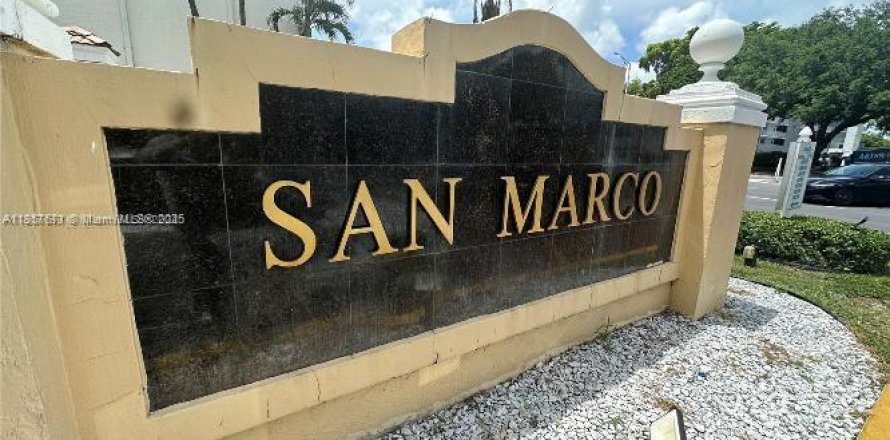 Appartement à Miami, Floride 1 chambre, 63.17 m2 № 1881954