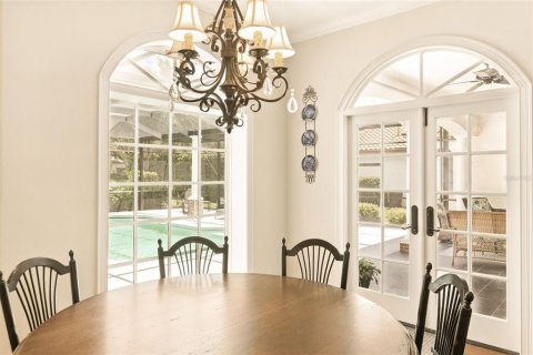 House in Windermere, Florida 5 bedrooms, 469.34 sq.m. № 1821494 - photo 23
