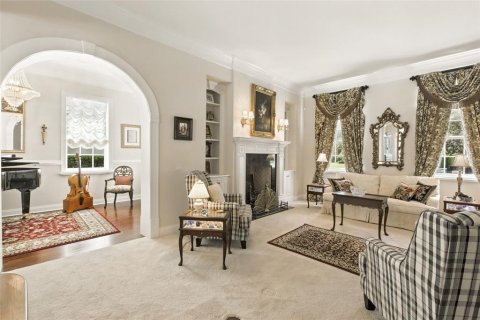 House in Windermere, Florida 5 bedrooms, 469.34 sq.m. № 1821494 - photo 8