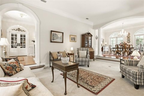 House in Windermere, Florida 5 bedrooms, 469.34 sq.m. № 1821494 - photo 9