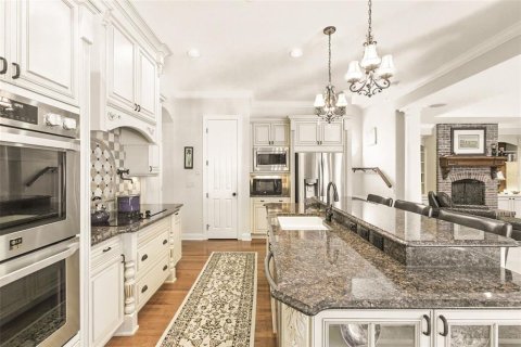House in Windermere, Florida 5 bedrooms, 469.34 sq.m. № 1821494 - photo 16