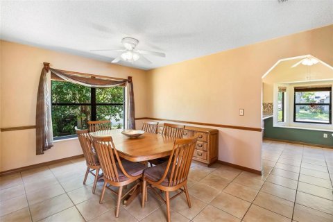 House in Daytona Beach, Florida 2 bedrooms, 127 sq.m. № 1816024 - photo 9