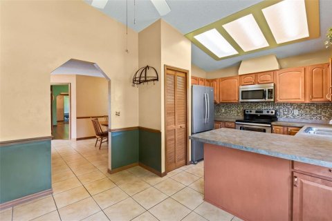 House in Daytona Beach, Florida 2 bedrooms, 127 sq.m. № 1816024 - photo 13