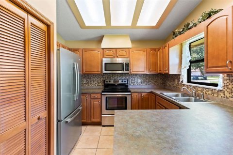 House in Daytona Beach, Florida 2 bedrooms, 127 sq.m. № 1816024 - photo 14