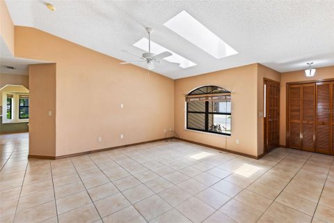 House in Daytona Beach, Florida 2 bedrooms, 127 sq.m. № 1816024 - photo 3