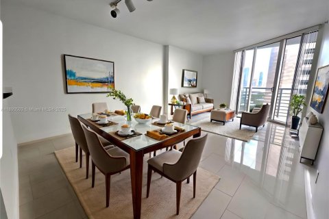 Снять в аренду кондоминиум в Майами, Флорида 1 спальня, 78.6м2, № 1944308 - фото 2