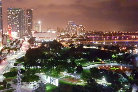 Снять в аренду кондоминиум в Майами, Флорида 1 спальня, 78.6м2, № 1944308 - фото 12